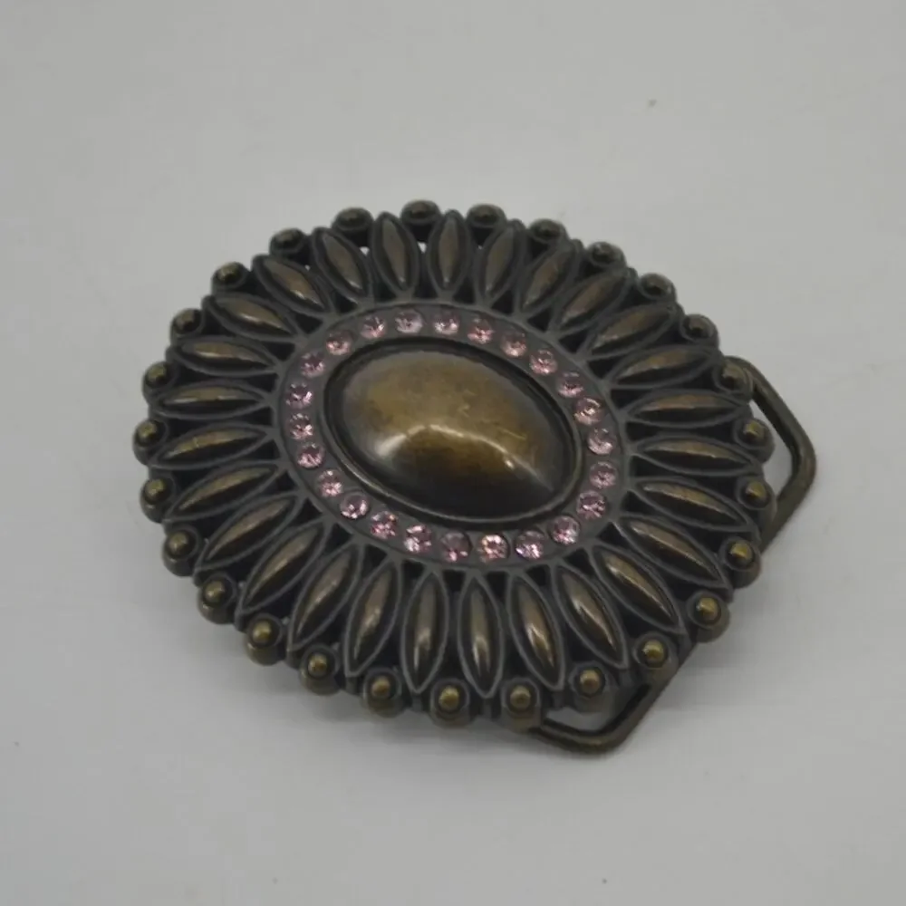 Unbranded belt buckle